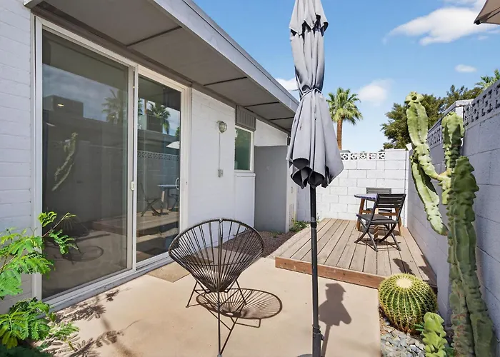 Modern 2br Retreat Sleeps 4 Near Arcadia&biltmore