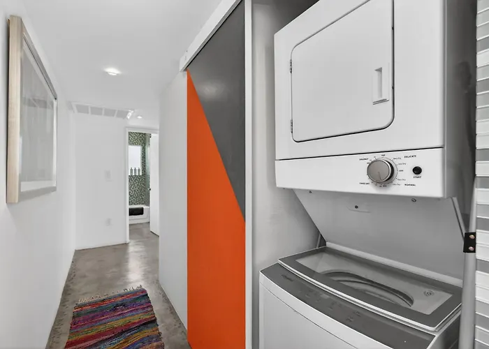 Modern 2br Retreat Sleeps 4 Near Arcadia&biltmore *